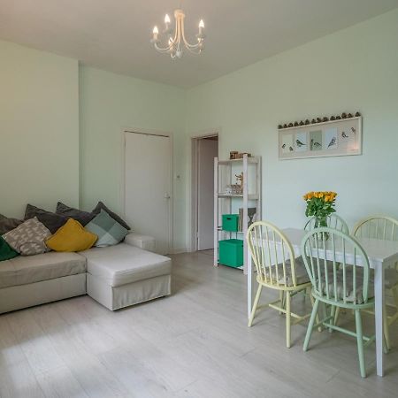 Pass The Keys Central Spacious Flat At Royal Mile Edinburg Exteriör bild