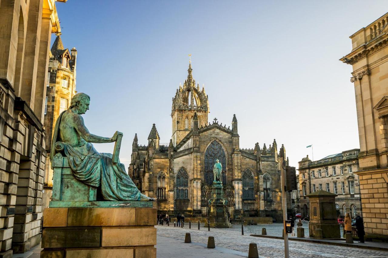 Pass The Keys Central Spacious Flat At Royal Mile Edinburg Exteriör bild